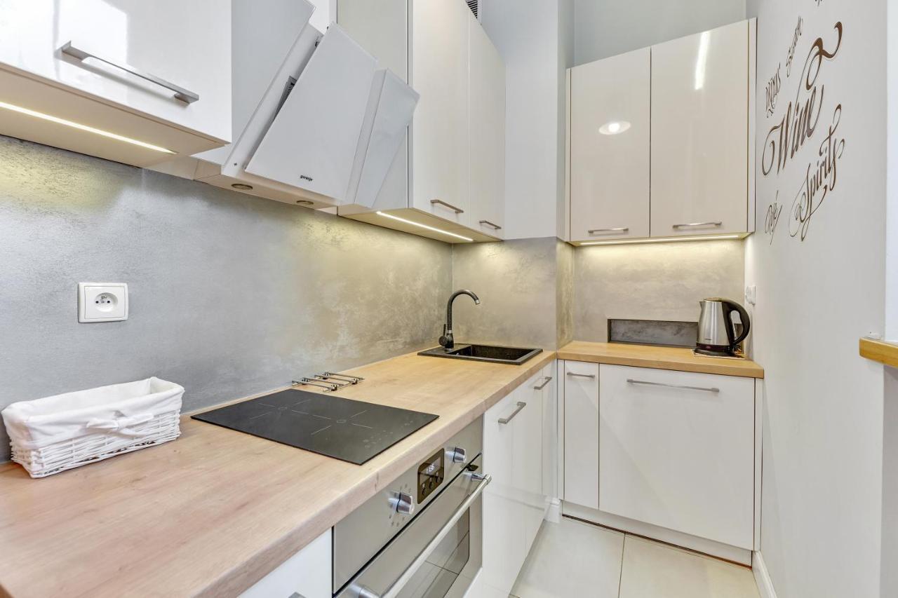 K2018 Mezzo Grand Tourist Apartments กดัญสก์ ภายนอก รูปภาพ